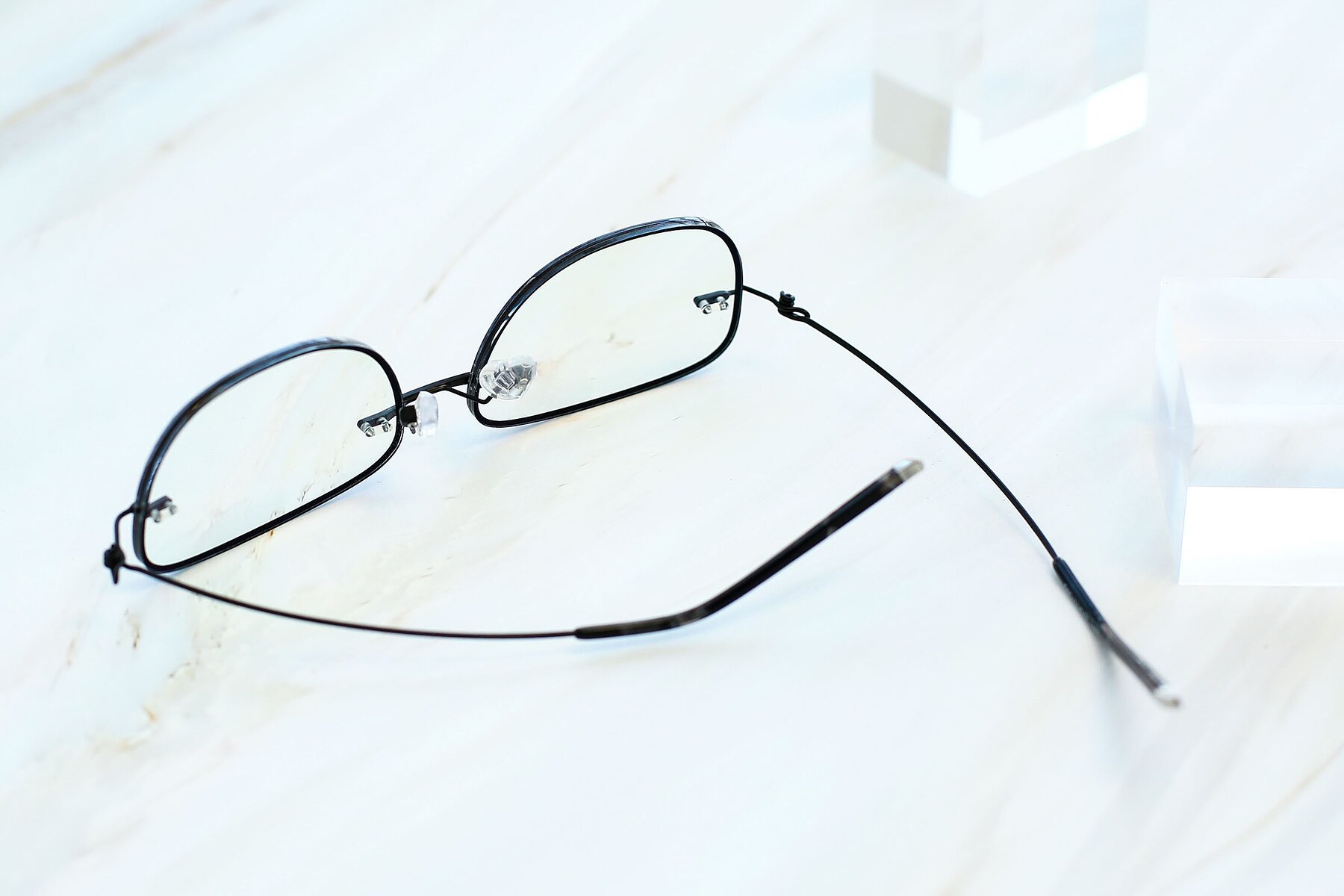 Lifestyle photography #4 of Y7002 in Black-Gunmetal with Clear Reading Eyeglass Lenses