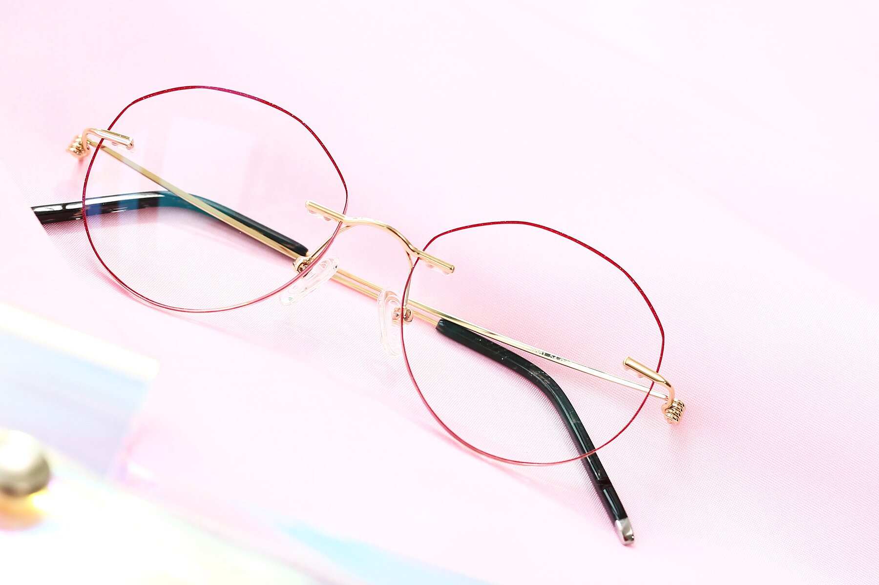 Women's lifestyle photography #1 of Y7017 in Gold-Red with Clear Reading Eyeglass Lenses