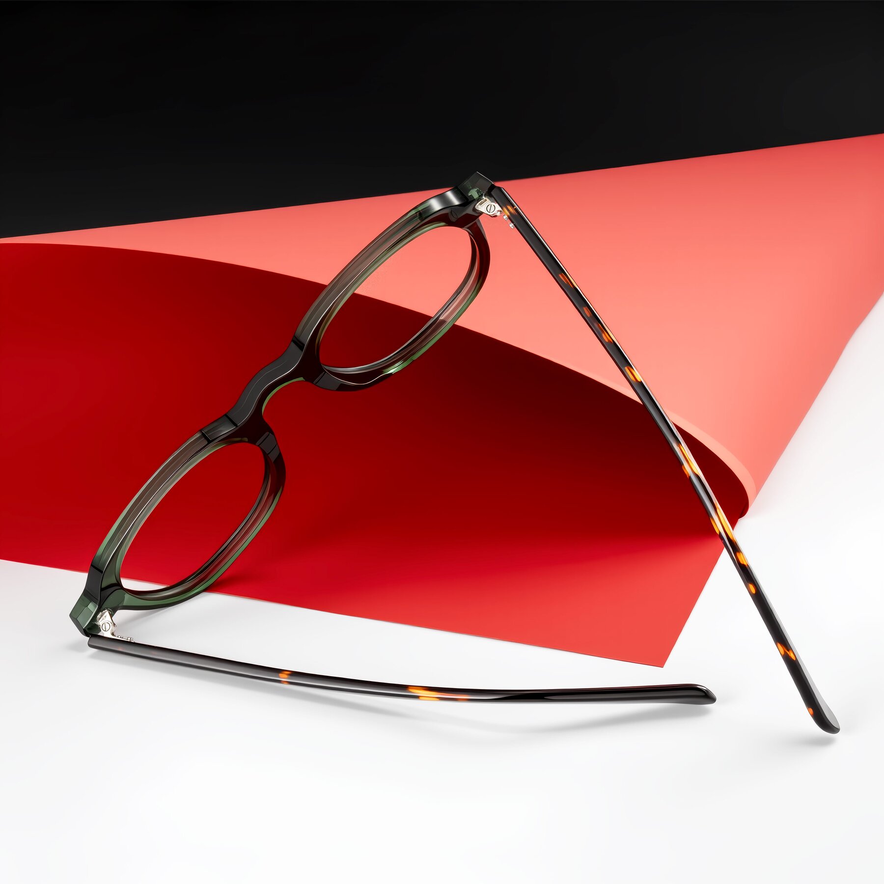 Lifestyle photography #1 of 1484 in Green/Tortoise with Clear Blue Light Blocking Lenses