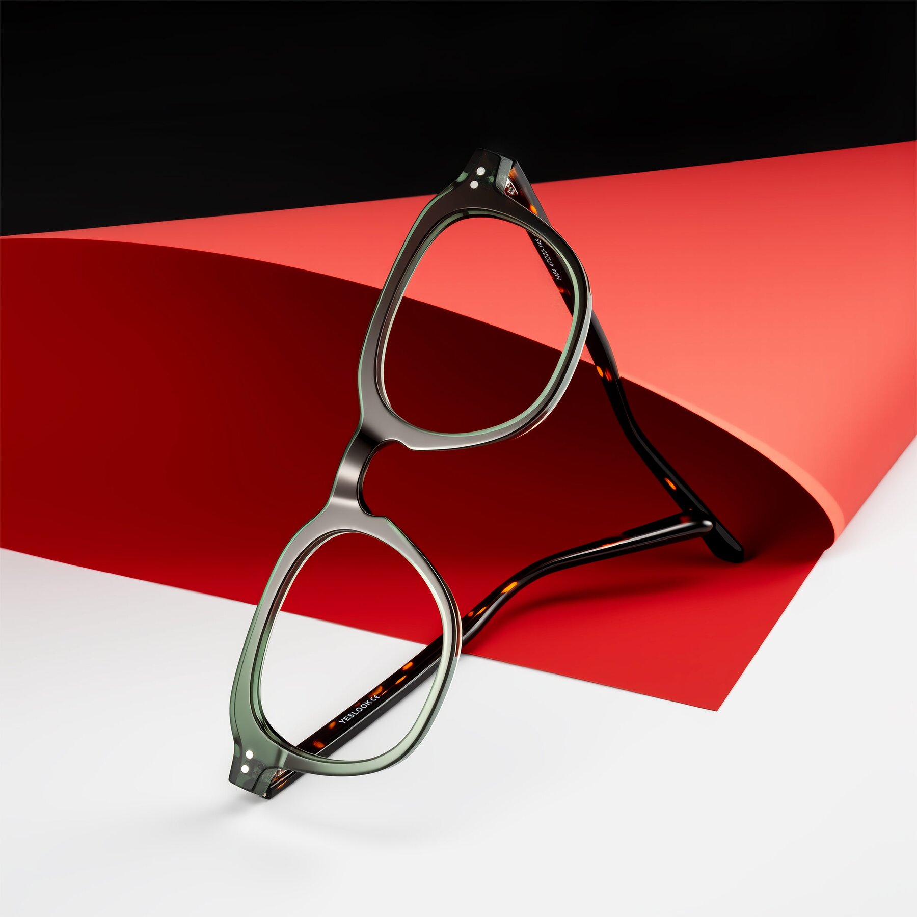 Lifestyle photography #2 of 1484 in Green/Tortoise with Clear Blue Light Blocking Lenses