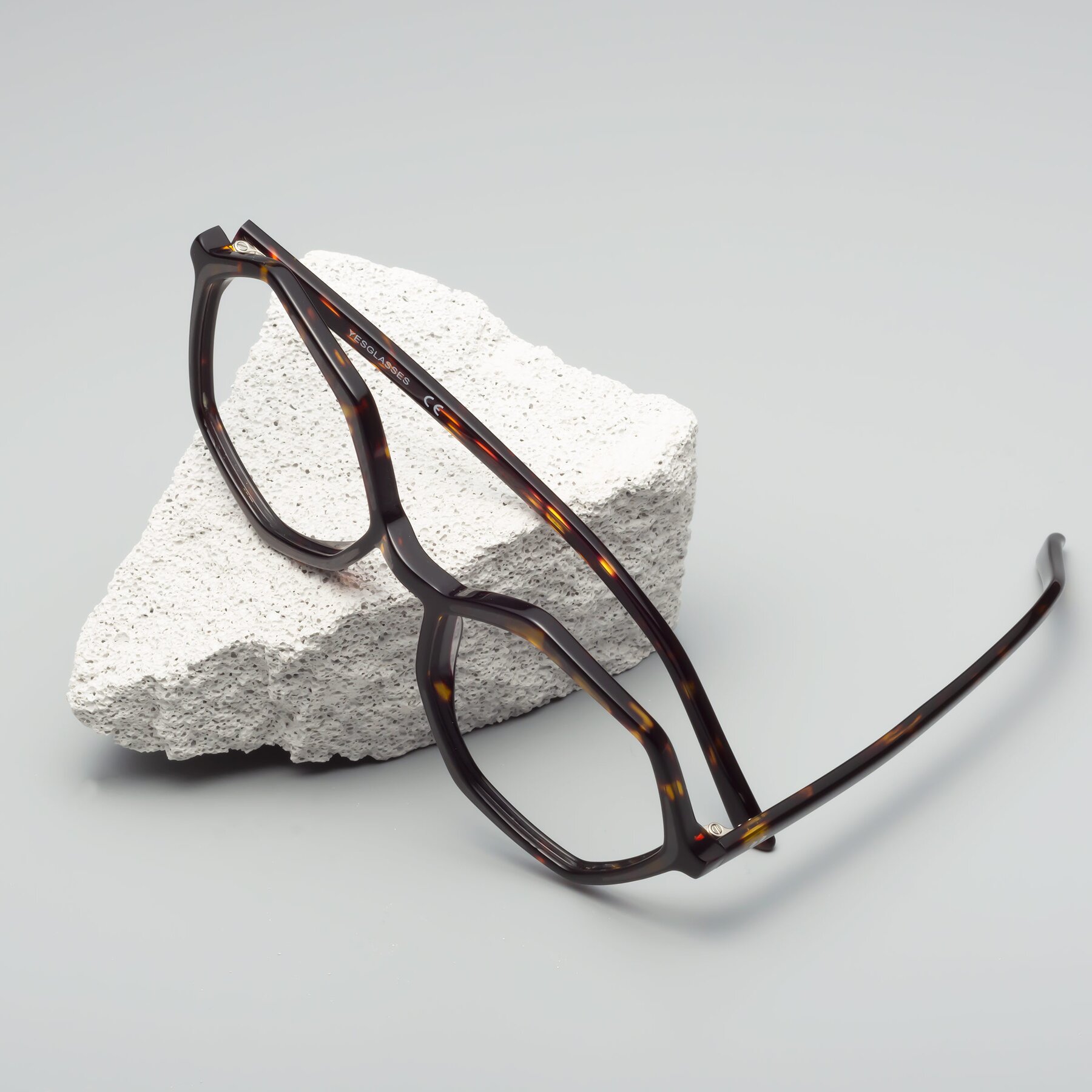 Lifestyle photography #2 of 1489 in Tortoise with Clear Reading Eyeglass Lenses