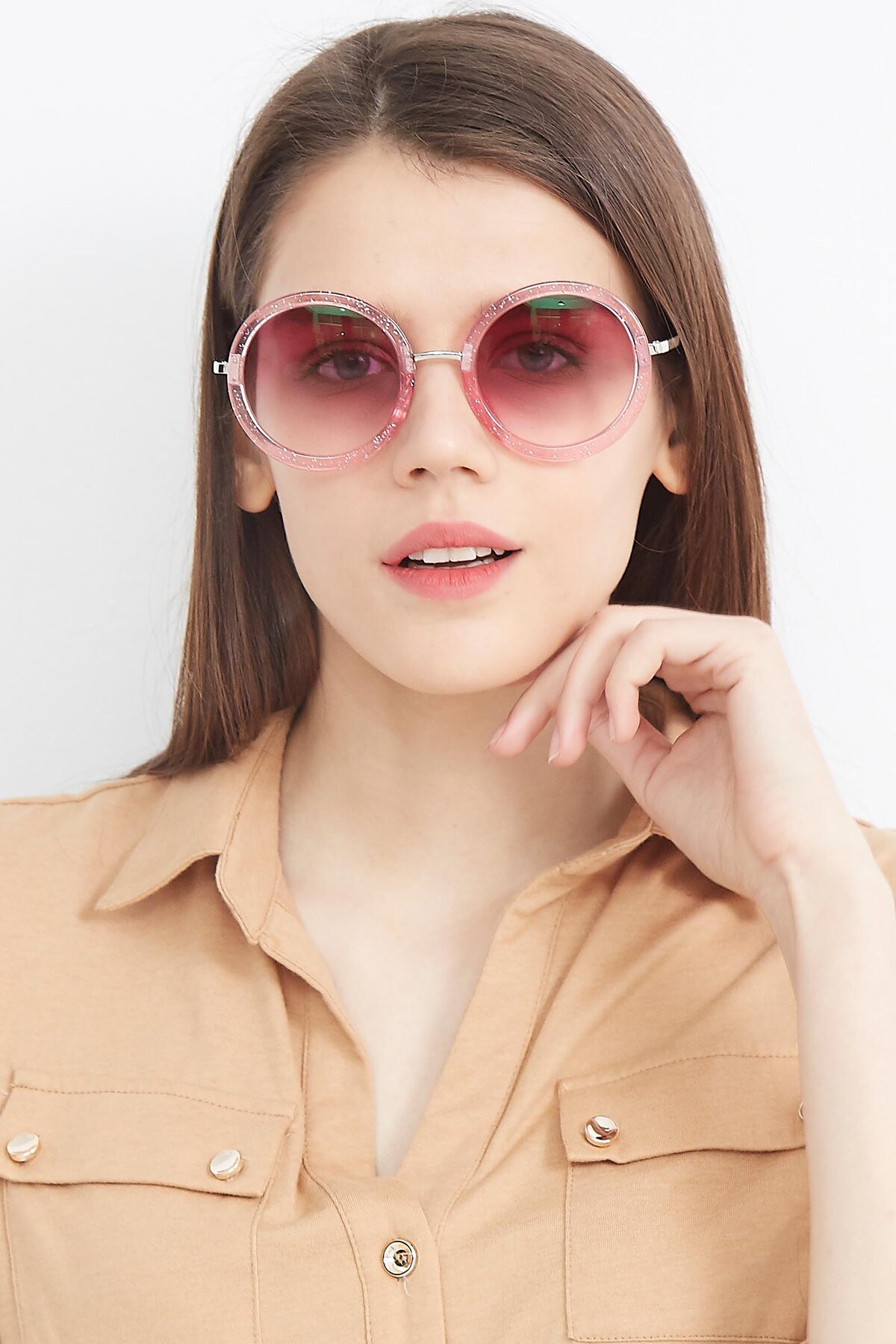 Women's lifestyle photography (portrait-1) of Bloom in Transparent Pearl Pink with Purple Gradient Lenses