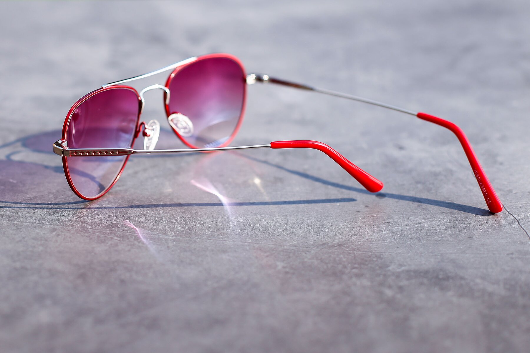 Women's lifestyle photography #4 of Richard in Red-Silver with Gray Gradient Lenses