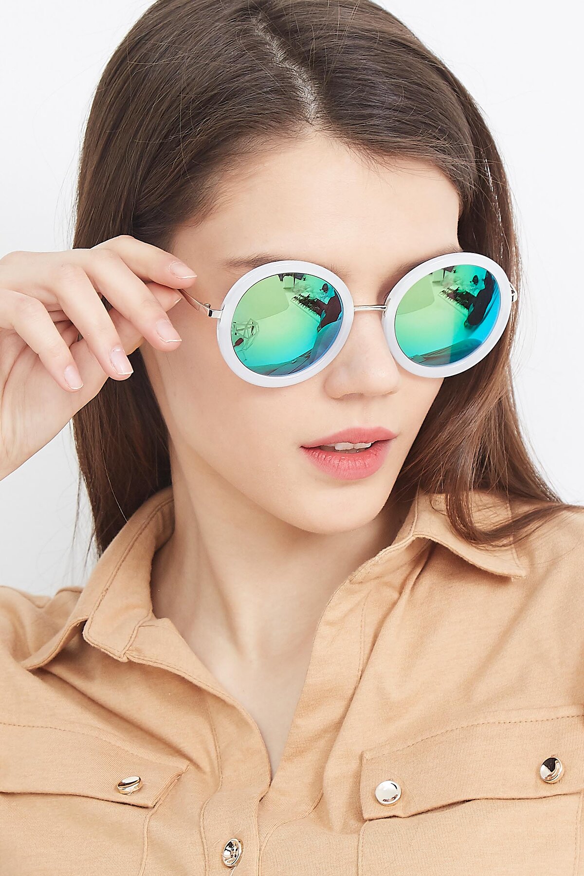 Women's lifestyle photography (portrait-2) of Bloom in Transparent Glacier Grey with Green Mirrored Lenses