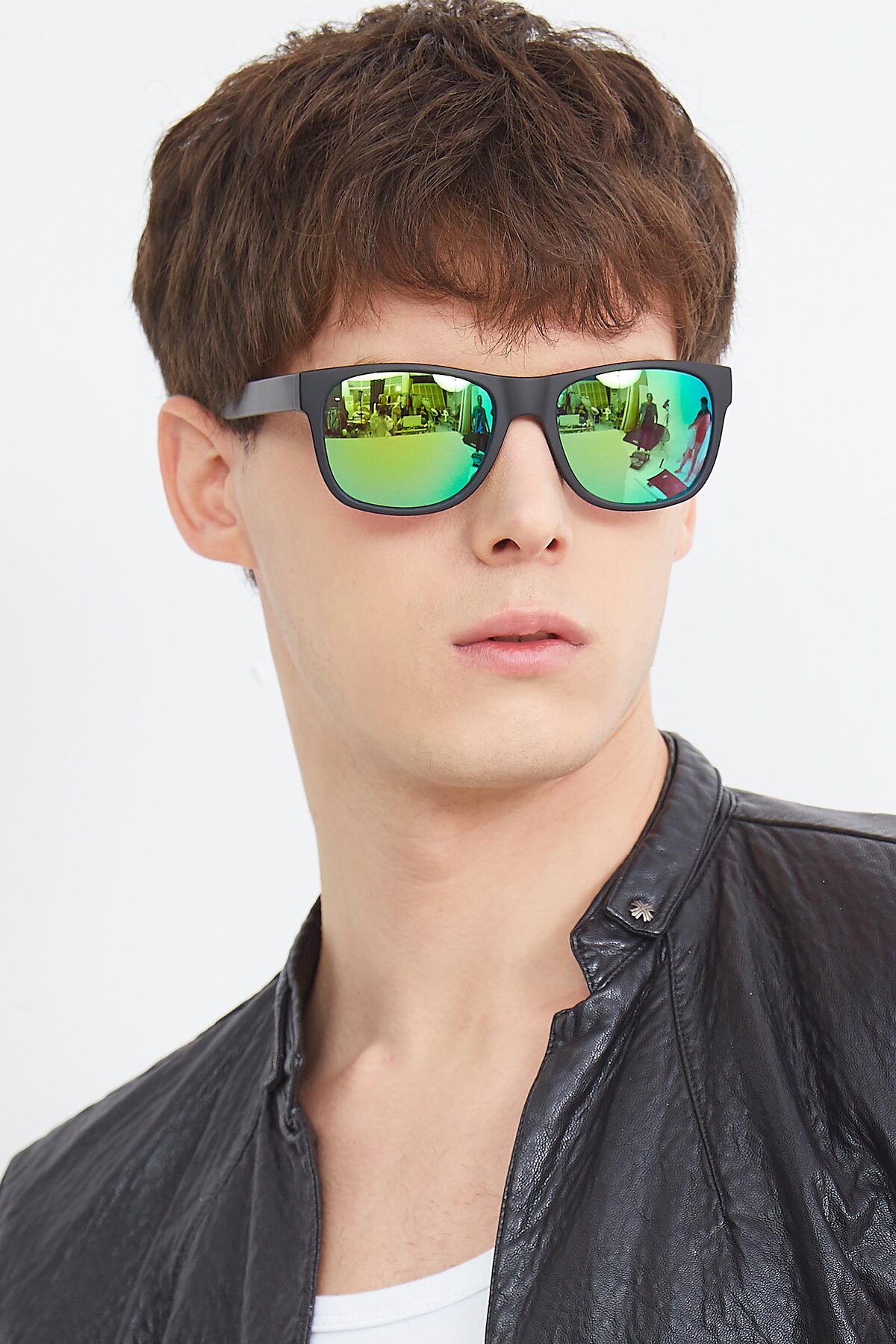 Men's lifestyle photography (portrait-1) of SSR213 in Matte Black with Green Mirrored Lenses