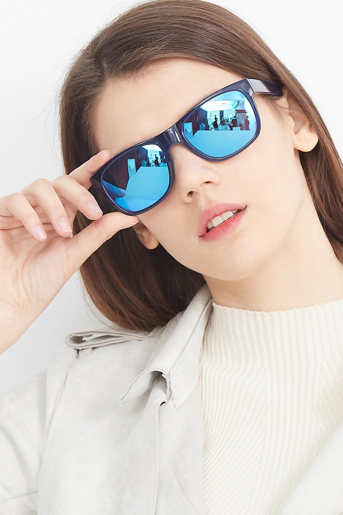 Women's lifestyle photography (portrait-1) of SSR213 in Blue with Blue Mirrored Lenses