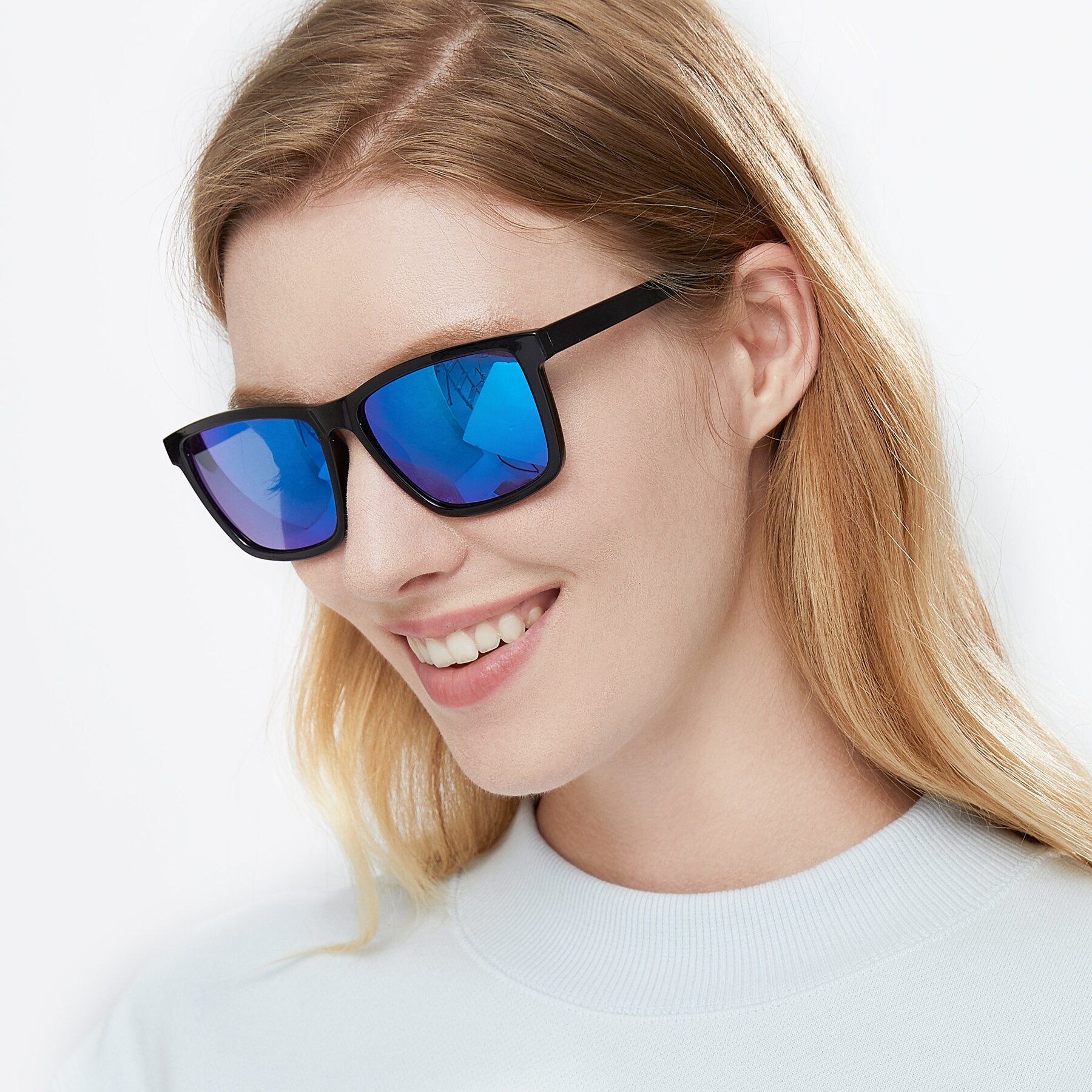 Women's lifestyle photography of Sheldon in Black with Blue Mirrored Lenses