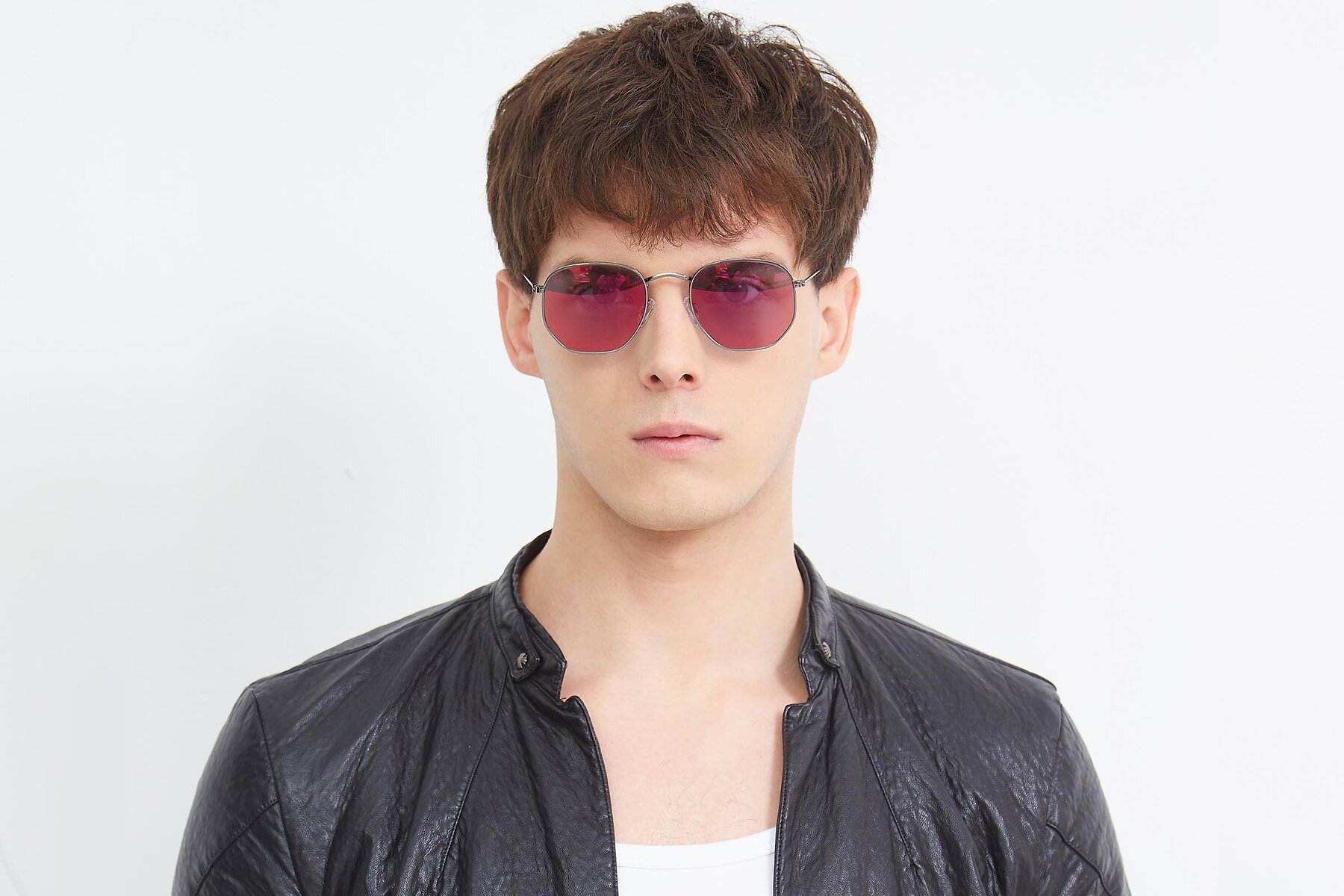Men's lifestyle photography (landscape-1) of SSR1943 in Grey with Red Gold Mirrored Lenses