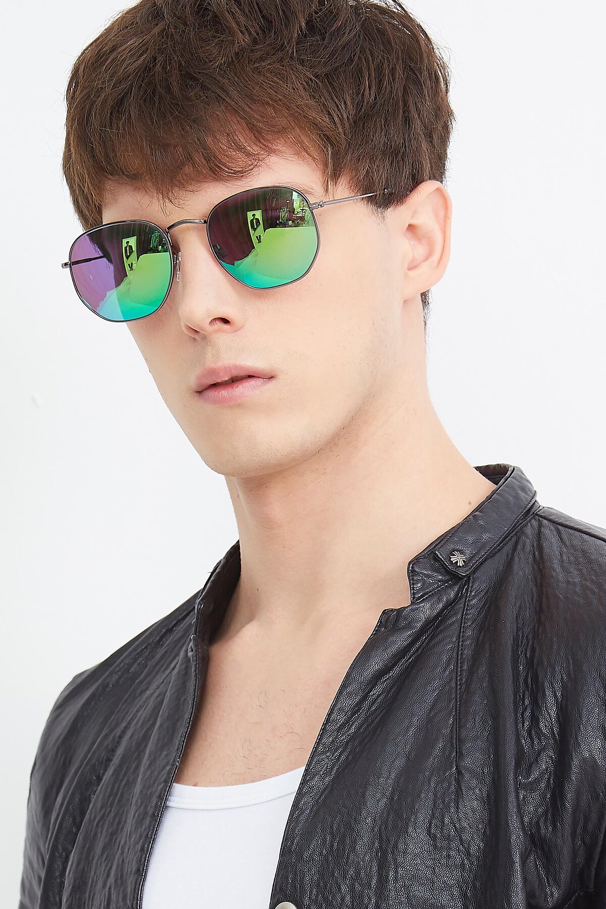 Men's lifestyle photography (portrait-2) of SSR1944 in Grey with Green Mirrored Lenses