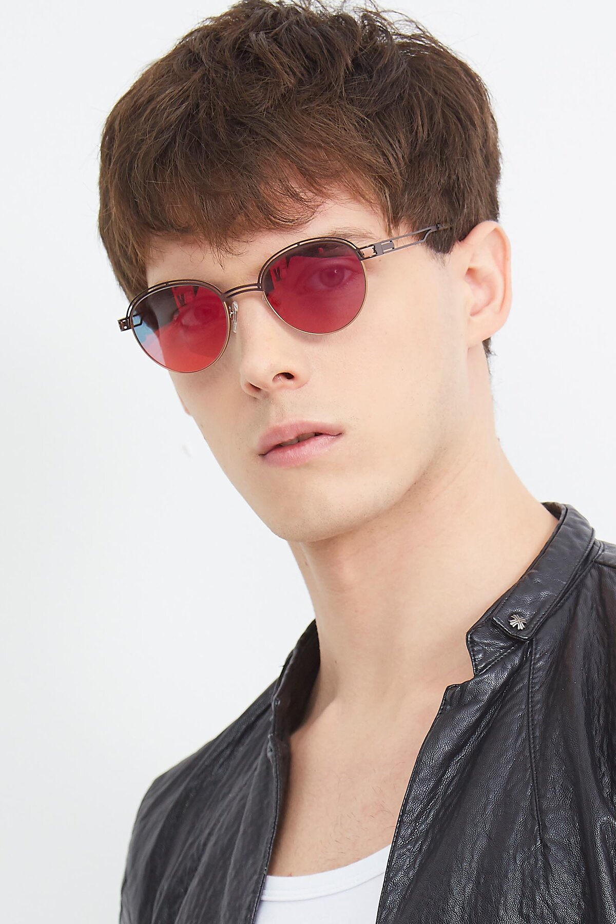 Men's lifestyle photography (portrait-1) of Marvel in Coffee-Gold with Red Gold Mirrored Lenses