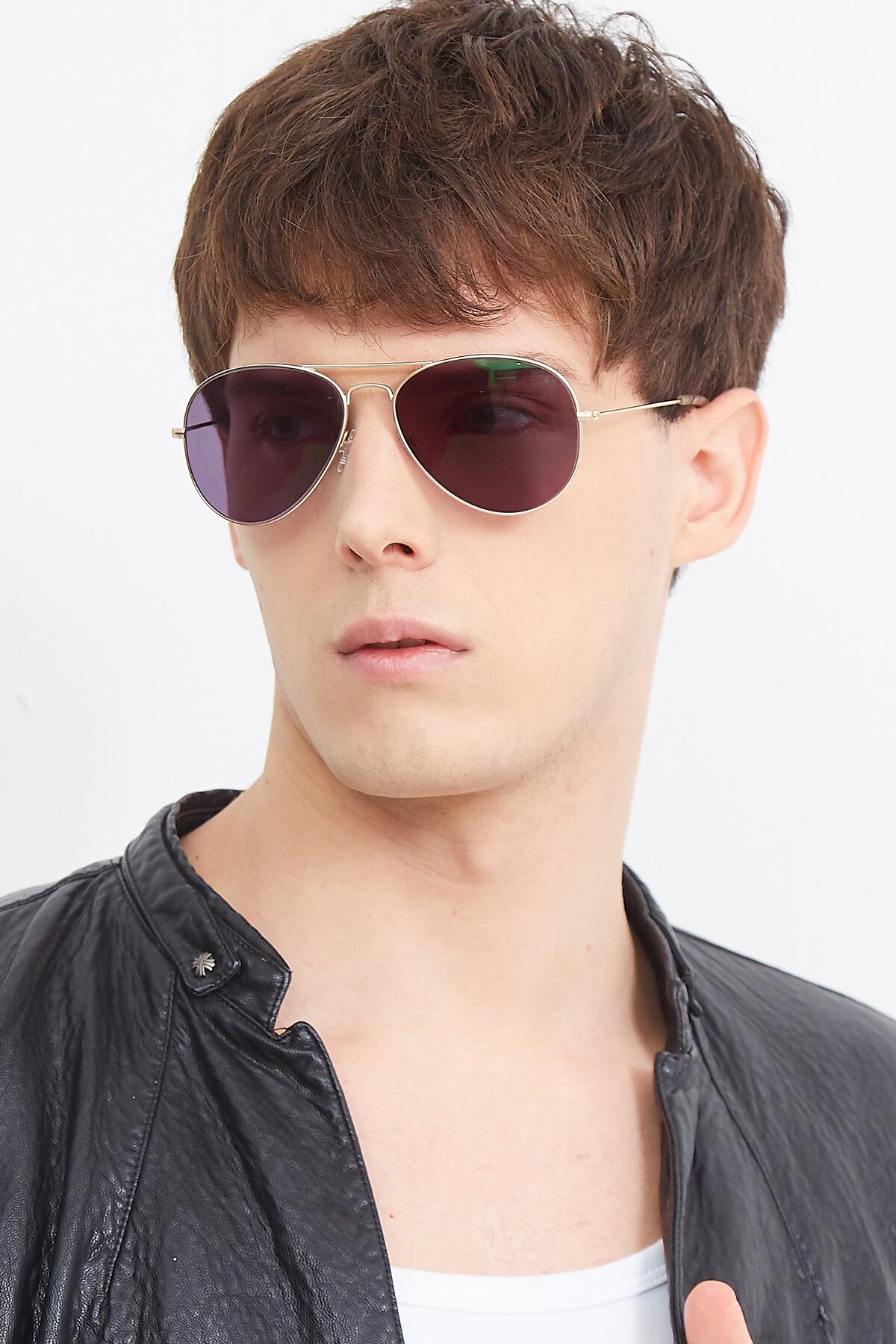 Men's lifestyle photography (portrait-2) of Yesterday in Jet Gold with Gray Tinted Lenses