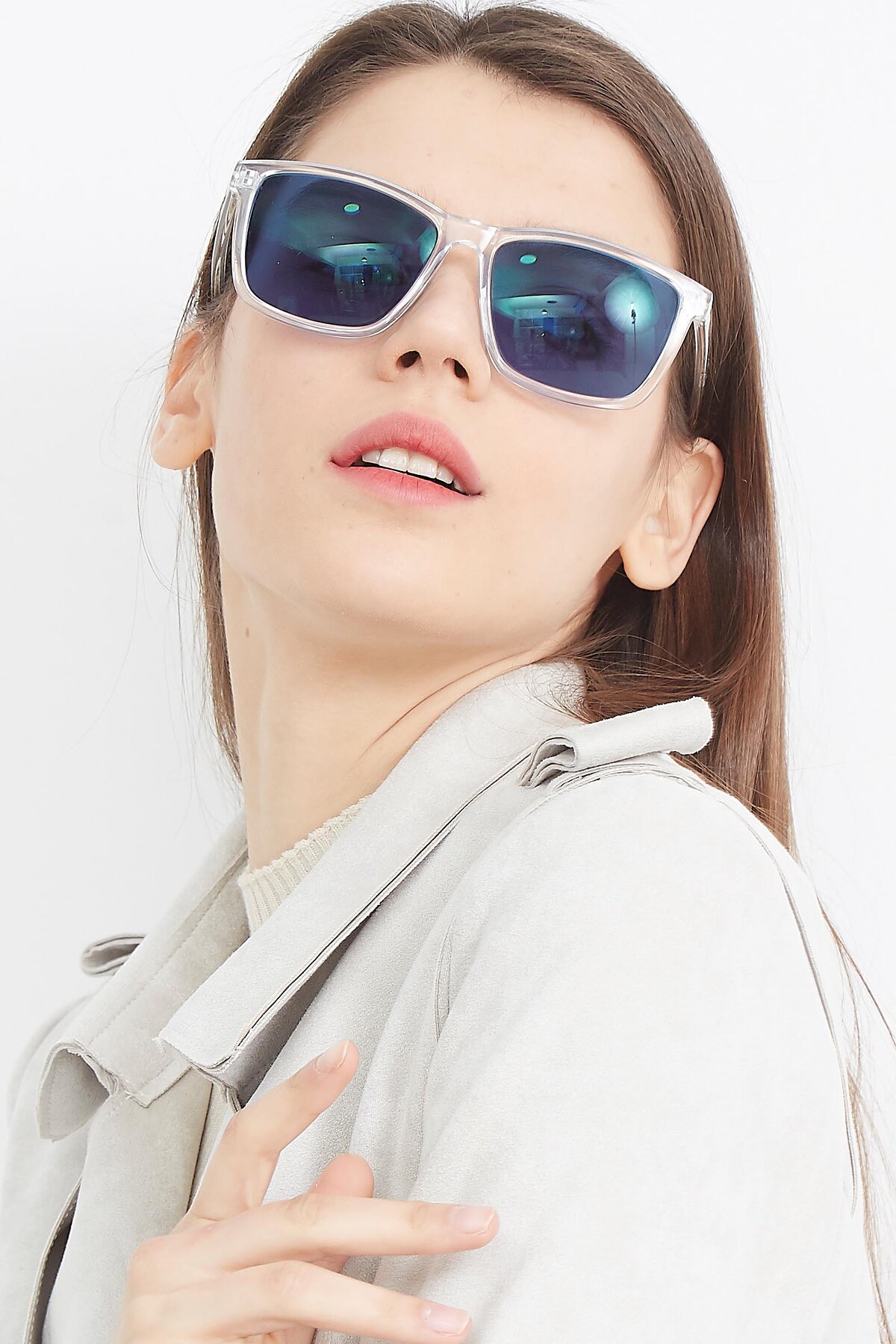 Women's lifestyle photography (portrait-1) of Sheldon in Clear with Blue Tinted Lenses