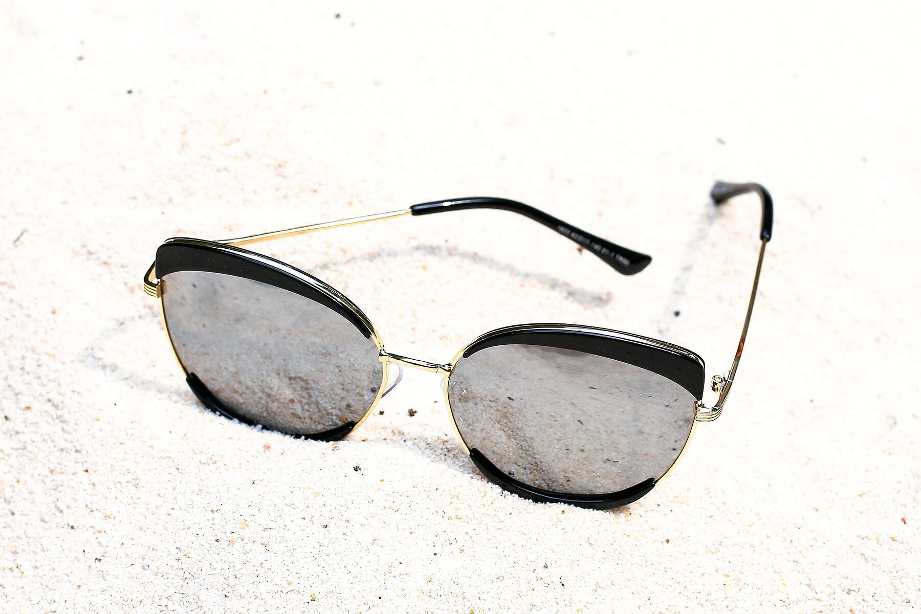 Women's lifestyle photography #2 of 1822 in Black-Gold with Silver Mirrored TAC Lenses