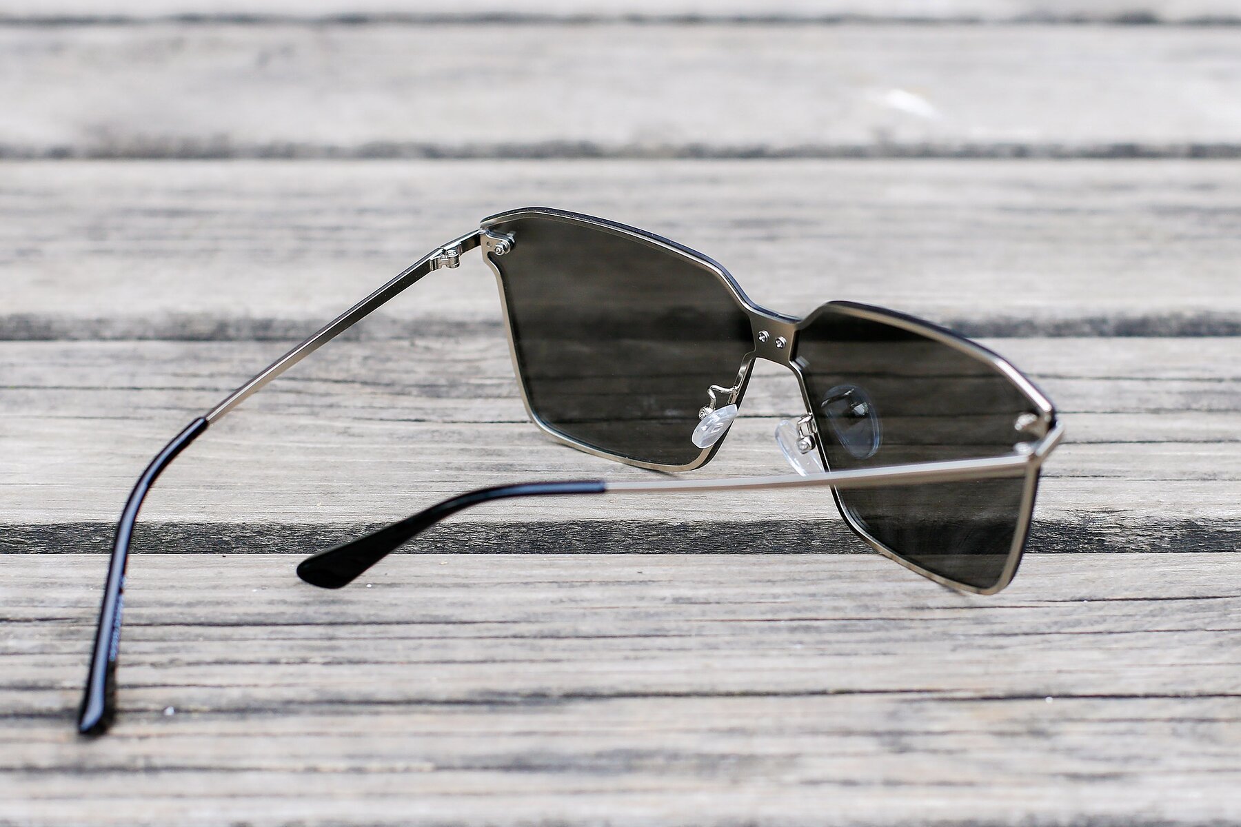 Lifestyle photography #3 of J2701 in Gunmetal with Silver Mirrored TAC Lenses