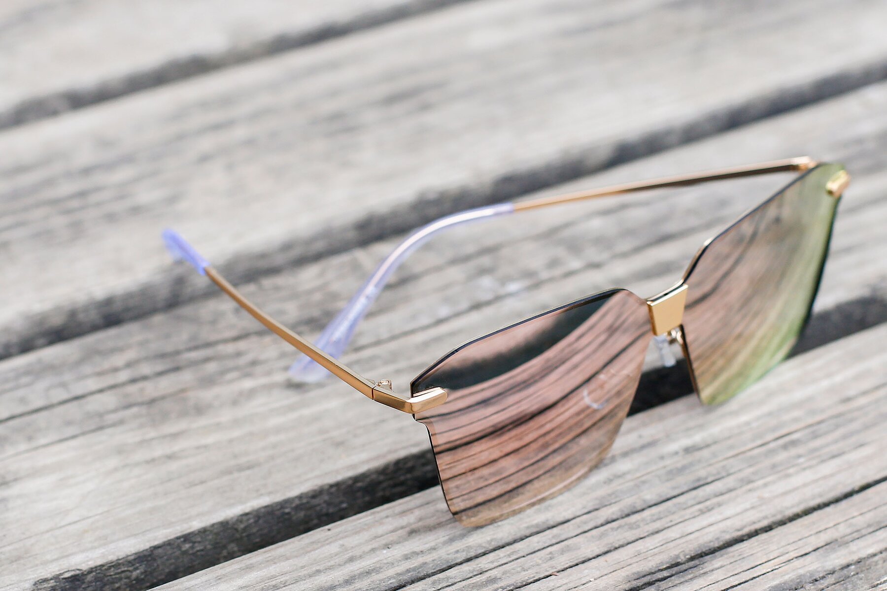 Lifestyle photography #2 of J2701 in Gold with Pink Mirrored TAC Lenses