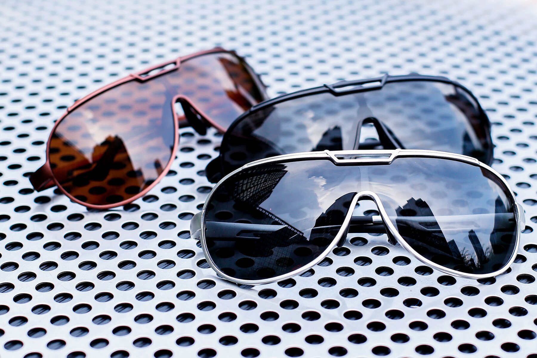Men's lifestyle photography #4 of XD303 in Silver with Gray Polarized TAC Lenses