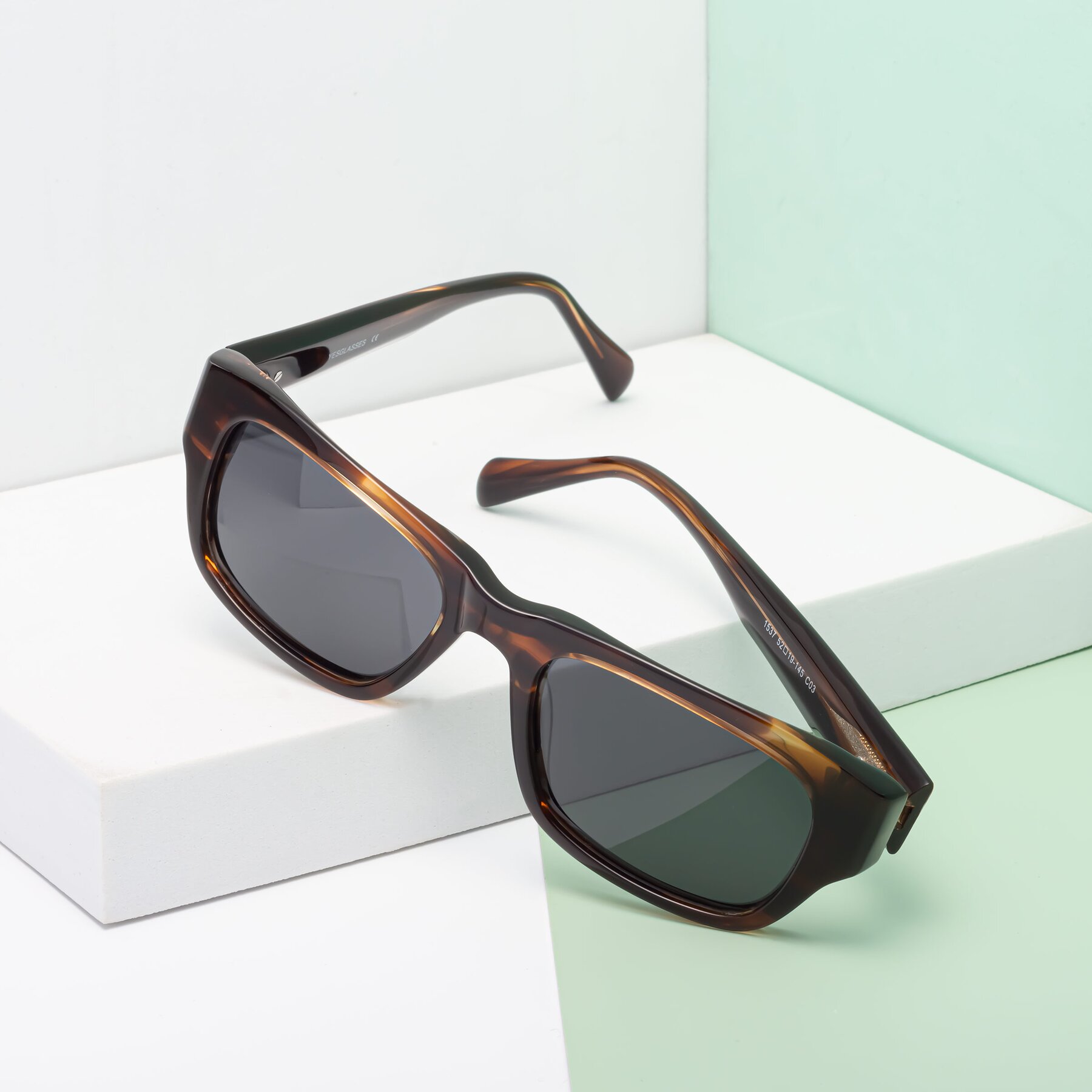 Stripe Brown Thick Acetate Rectangle Polarized Sunglasses with Gray Non ...